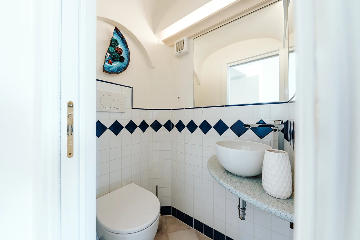 Villa Angelina Luxury bagno bianco amalfi