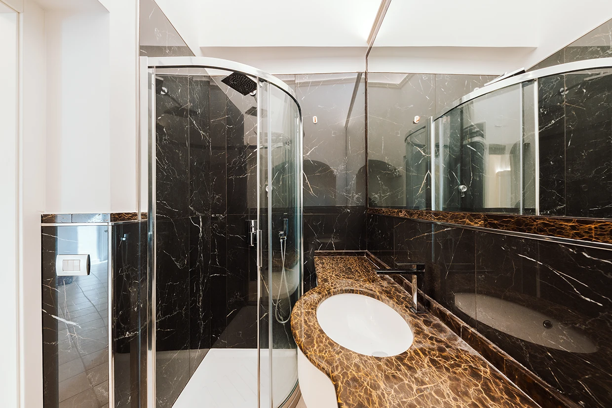 Villa Angelina Luxury sala bagno con con doccia walk in